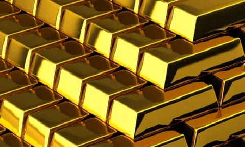 Giá vàng hôm nay 22/8: Donald Trump ra đòn, USD tụt xuống đẩy vàng lên